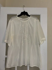 Nancy Crystal white short sleeved embroidered blouse vintage unique 20 - Picture 1 of 4
