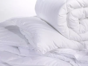 Hotel Microfibre Feels Like Down Duvets 10.5 Tog All Sizes + 2 Free Pillows - Picture 1 of 1