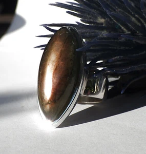 SCHMUCK-STCK RING 925 SILBER LABRADORITH NEU 18 56 Navette CABOCHON rot braun - Picture 1 of 8