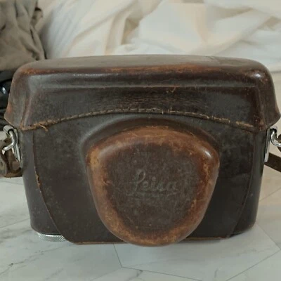 Funda de cuero vintage para cámara Leica con correa Alemania Leitz  Foto 1 de 4