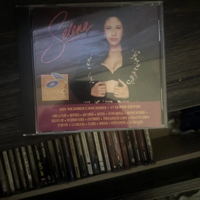 Selena – Mis Mejores Canciones • 17 Super Exitos CD EMI Latin Foto 1 de 3