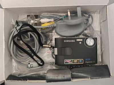 Samsung Digimax i6 6.0MP Digital Camera - Black - Boxed + Accessories Y2K Retro - Image 1 of 4