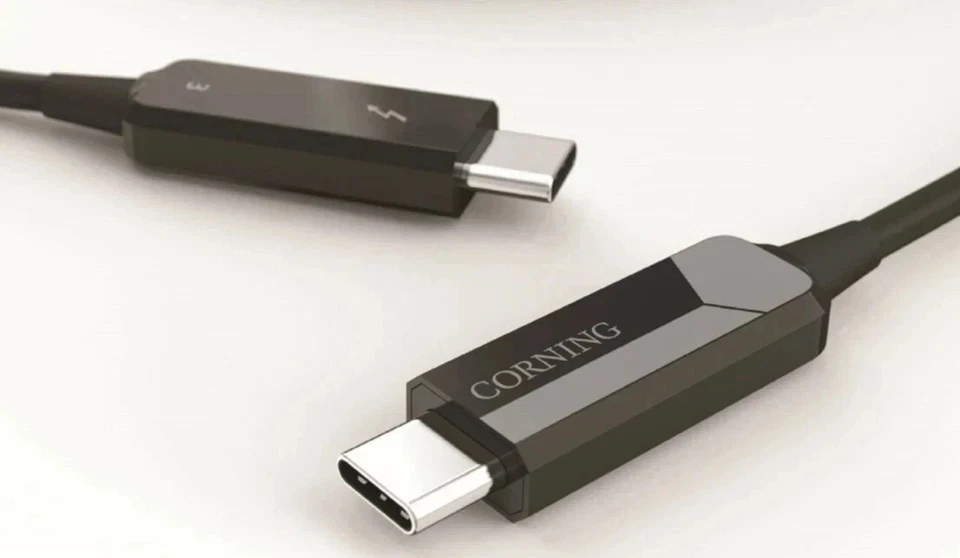 Corning Thunderbolt 3 cavo ottico attivo 25 m AOC-CCU6JPN025M20 - Immagine 1 di 1