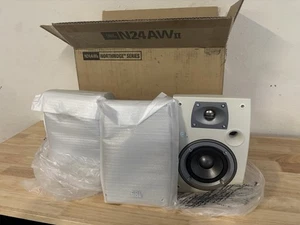 New JBL N24AWII Pair Of Speakers Northridge Series Weather Resistant White - Picture 1 of 4