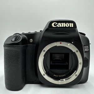 Canon EOS 30D 8.2MP Digital SLR Camera Body NO BATT NO CHARGER TESTED & WORKING - Picture 1 of 20