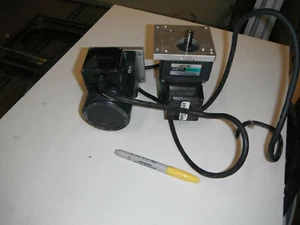 Lot of 2 Oriental Induction Motors w Gearheads (4944) - Picture 1 of 1