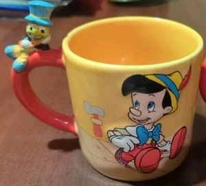 Disney Store 25th Anniversary Pinocchio Jiminy Pluto Chipendale 3D Embossed Mugs - Picture 1 of 16