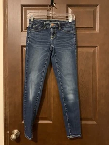 Mossimo Mid Rise Blue Jegging Womens sz 2 Distressed Medium Blue - Imagen 1 de 4