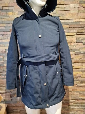 Abrigo con capucha con cinturón azul medianoche para mujer DKNY. EE. UU. TALLA XS. En muy buen estado. Foto 1 de 4
