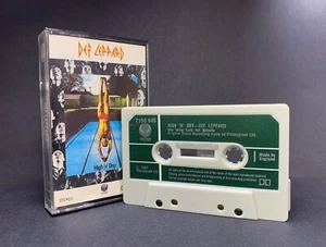 Def Leppard HIGH 'N' DRY Cassette 7150 045 **UK 1ST ISSUE 1981** PAPER LABELS - Picture 1 of 10
