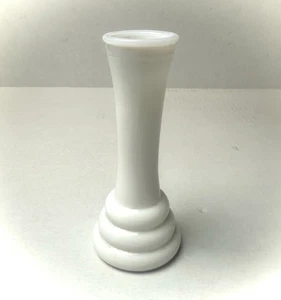 Jarrón vintage de vidrio de leche Randall Beehive Bud usado en excelente estado 6" blanco - Imagen 1 de 3