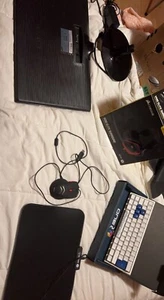 Ensemble pc gaming Ecran gaming  , clavier gaming , souris gaming, Tapis rgb Etc - Afbeelding 1 van 8