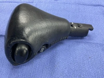 GENUINE OEM Ford F6DZ-7210-A Automatic Floor Shifter Knob 1997 Ford Taurus Sho - Image 1 of 4