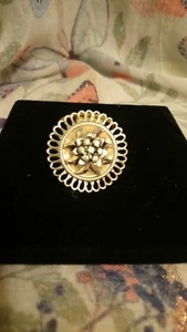 Bonita bufanda clip flor círculo vintage bisutería tono plata. d* - Imagen 1 de 4