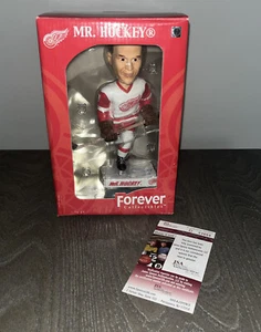 Autographed Mr. Hockey Gordie Howe Red Wings Forever Bobblehead JSA Ltd # w/BOX - Picture 1 of 7