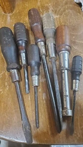 Vintage Lot of 7 Misc. WOOD HANDLE SCREWDRIVERS SLOTTED & PHILLIPS - Picture 1 of 2