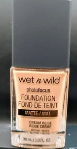 Base Wet n Wild PhotoFocus Dewy - Surtida - 1/0,95 fl oz - Elige tu tono - Imagen 1 de 26