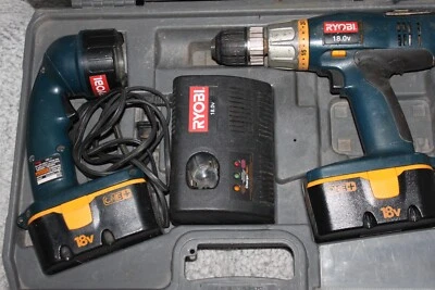 Ryobi P200 1/2" 18 Voltios Uno+ Taladro Inalámbrico y Luz Flash LED con Estuche y 2 Bates Foto 1 de 4