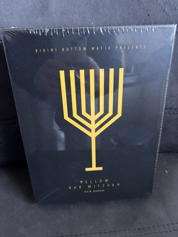 Sun Diego Yellow Bar Mizwah Box - Bild 1 von 1