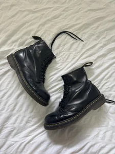 dr martens - Picture 1 of 4