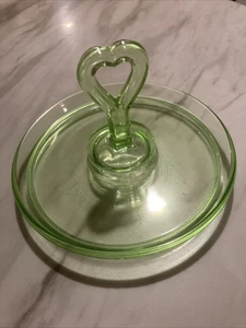 Bicchiere/caramelle/piatto vintage in vetro depressione vaselina verde - Foto 1 di 3