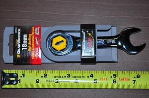 18 MM Stubby Short Gear Ratcheting Wrench Original Gearwrench KD 9518 - Picture 1 of 1