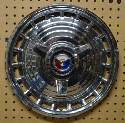 Cubierta de rueda de 14"/tapa de buje giratorio de lujo 1963 Ford Galaxie 500 XL/Country Squire-C Foto 1 de 4