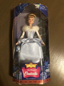 Barbie ~ Cinderella ~ Disney Classic~ 1997 Mattel Disney - Picture 1 of 3