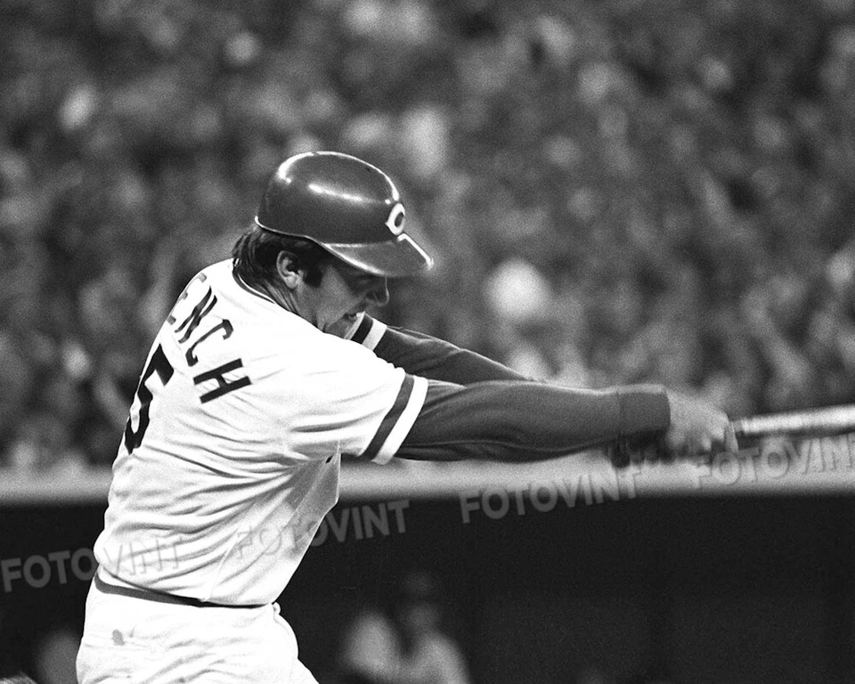 JOHNNY BENCH Photo Picture CINCINNATI REDS Baseball 8x10 11x14 or 11x17 (JB8) - Image 1 of 1