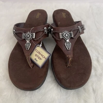 Bass Sandals Womens 9 M “Tilly” Thong Sandals Brown Slides - Image 1 of 4