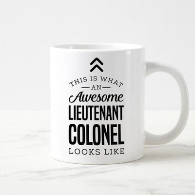 Así se ve un impresionante teniente coronel divertida taza de café regalo Foto 1 de 2