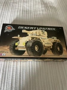 Mega Bloks Pro Builder Collector Series-9761 Desert Patrol 660PCS, 1999 - Picture 1 of 17