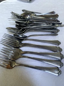ONEIDA ROGERS CO STAINLESS FLATWARE KOREA "LAVALIER" (37) PC SET - Picture 1 of 7