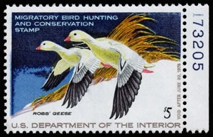 United States Hunting Permit Stamp Scott RW44 (1977) Mint NH VF, CV $10.00 C - Picture 1 of 1