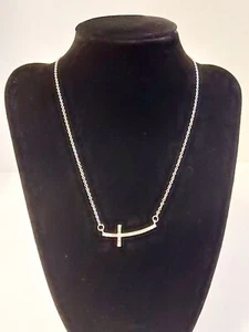 FASHION SILVER CROSS NECKLACE - Picture 1 of 6