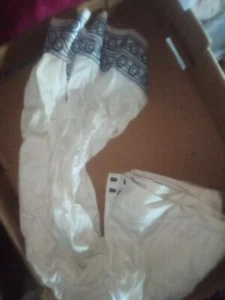 Jaclyn Smith White Jeans 2 Pocket Straight Y2K Capri Waist 30 Inseam 22 Size 12 - Picture 1 of 2