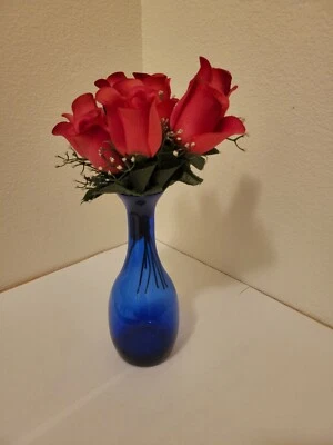 Florero bulboso azul cobalto acampanado 9,25 pulgadas de alto Foto 1 de 4