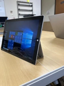 Microsoft Surface Pro 3 64GB, Wi-Fi, 12in - Silver - Picture 1 of 4