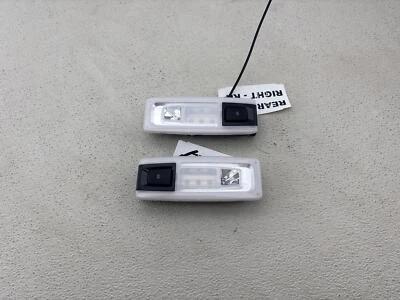 Bmw X1 2016-2022 techo trasero derecho e izquierdo luces domo lectura lámpara LED fabricante original diestro y derecho Foto 1 de 4