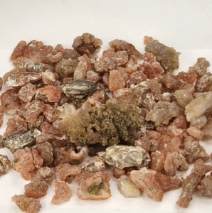 Mineral (Chalcedony? Quartz?) 2.61 Lb Bulk Lot - Foto 1 di 15