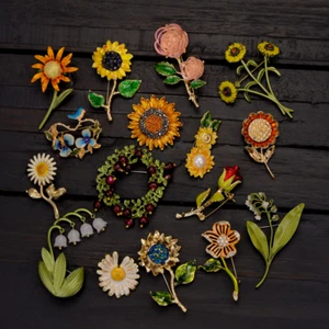 Damen Vintage Blumenblatt Emaille Brosche Pin Pflanze Abzeichen Zubehör Korsage - Bild 1 von 22