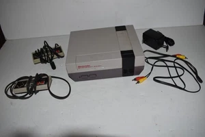 NINTENDO NES OEM Console w/ Controllers & all Cables-  (PLB5) - Picture 1 of 5