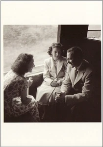 Railway Postcard Leicester Boot Factory Day Trip to London 1950 Workers Chat - Picture 1 of 1