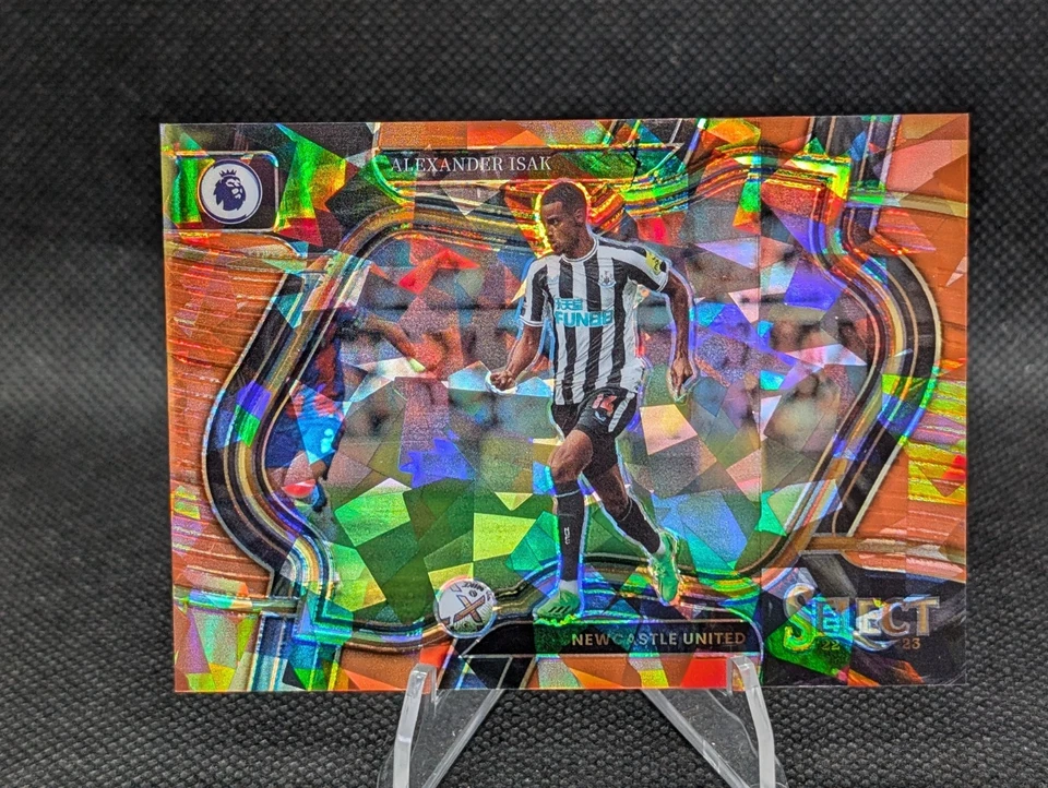 2022-23 Panini Select Premier League Field Level Orange Ice /25 Alexander Isak - Image 1 of 2