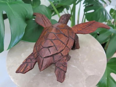 Hawaii Hecho a Mano Madera Maciza Polinesia 8" Tortuga Honu Natación Coral Talla Foto 1 de 4