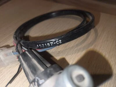 INTERRUPTOR INTERNACIONAL ORIGINAL 452187C2 PARA Atenuador de faros Navistar con coleta Foto 1 de 4