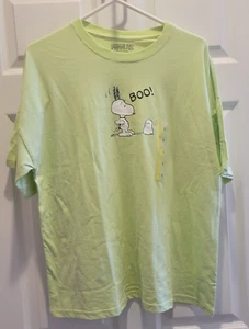 Peanuts Snoopy Boo Men's  Green Graphic Print T Shirt Small New - Picture 1 of 3