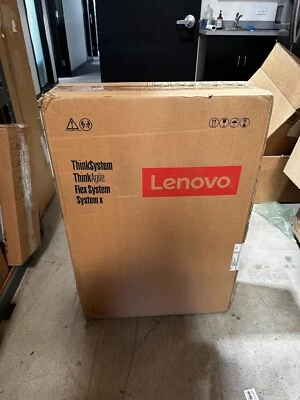 Lenovo ThinkSystem SR250 7Y52A00PNA 1U Rack Server Intel Xeon E-2136  8GB  450W - Image 1 of 4