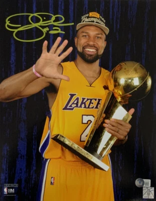 5X NBA CHAMPION DEREK FISHER LAKERS SIGNED 11X14 PHOTO BECKETT WITNESS - Image 1 of 3