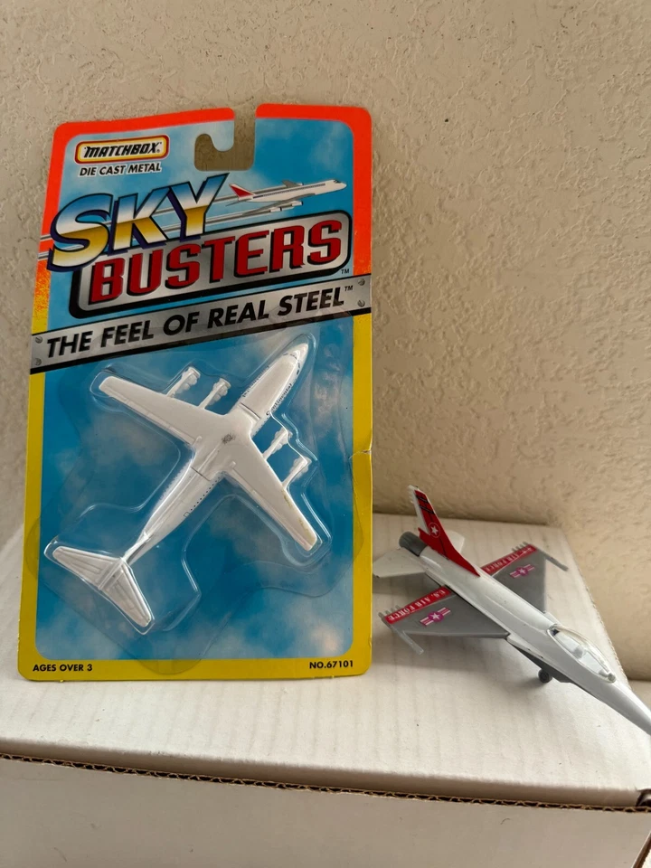 Matchbox Lot 2x Sky Busters The Feel Of Real Steel Booeing w/ Loose USAF E94 - Image 1 of 1